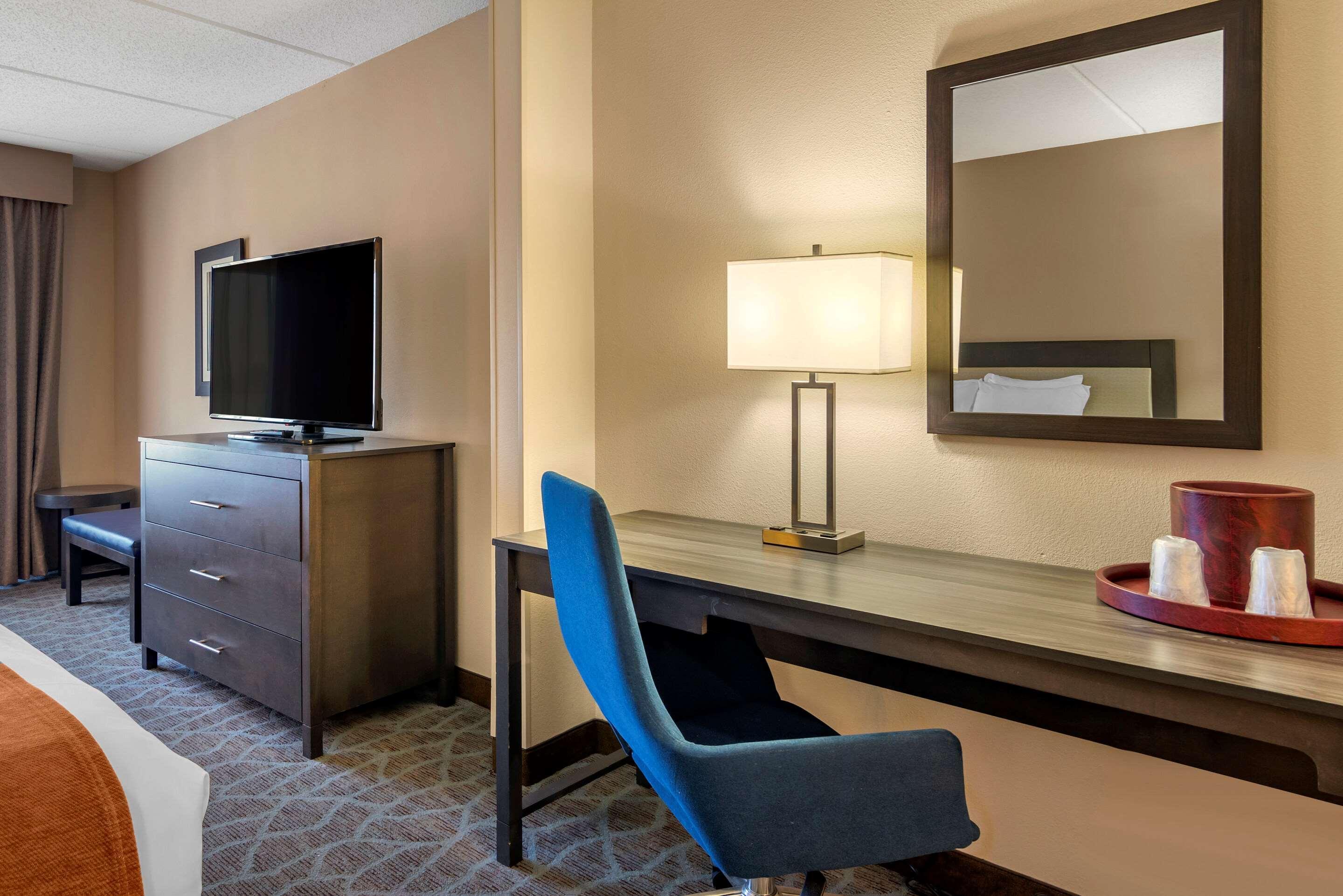 Comfort Suites Alpharetta-Roswell - Atlanta Area Exterior photo