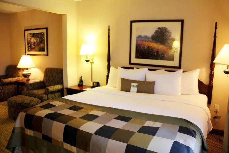 Comfort Suites Alpharetta-Roswell - Atlanta Area Exterior photo